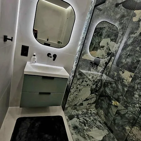 شقة Golden River Mostek 4 *